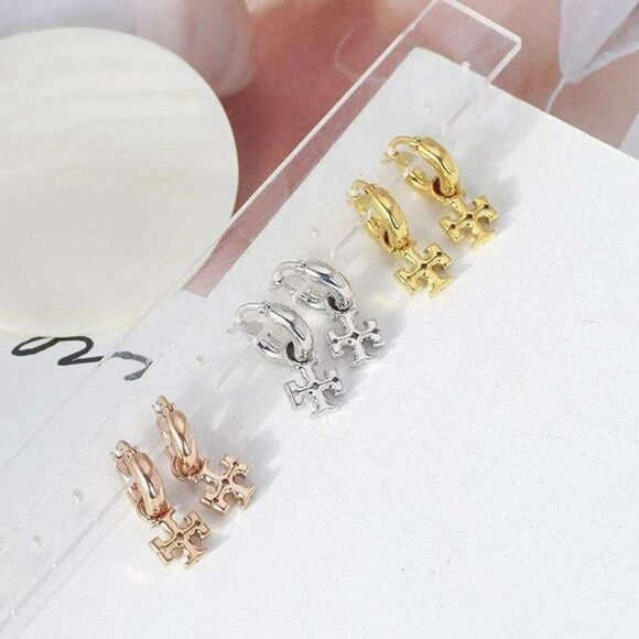 NWOT Tory Burch Silver T , Hoop Earrings - Picture 5 of 5